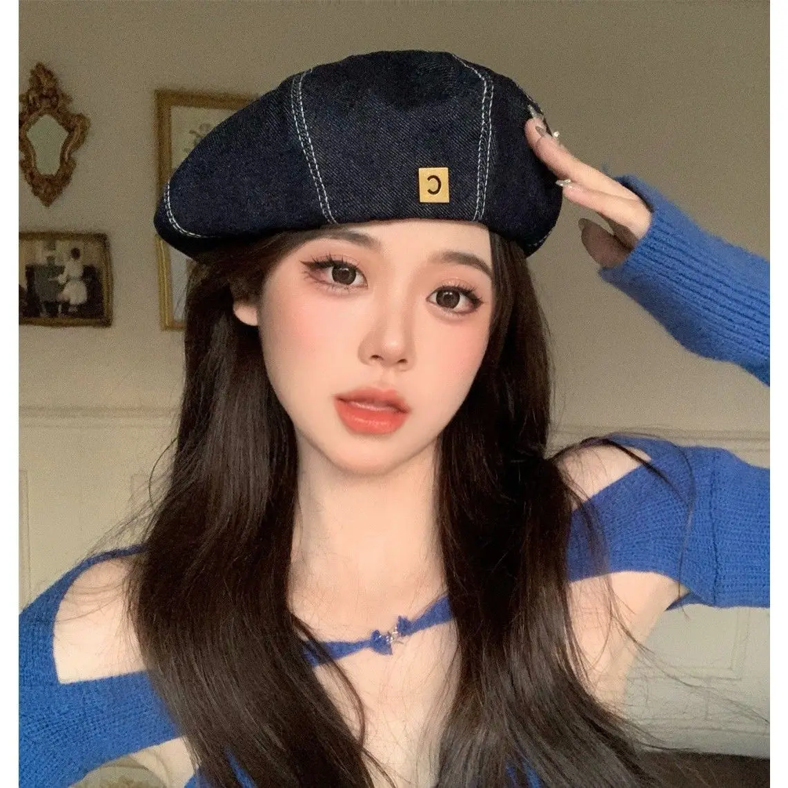 style mini tag C denim beret hat with outstanding lightness