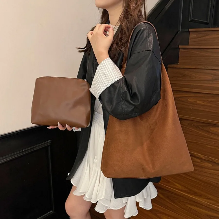 

Autumn and winter fashion simple retro suede bucket bag casual commuting versatile single shoulder Tote underarm mother bags