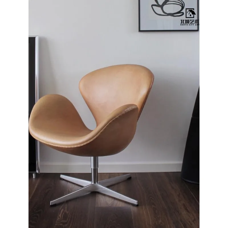 أريكة فردية من الشمال، كرسي مكياج بمسند ظهر مصمم #3