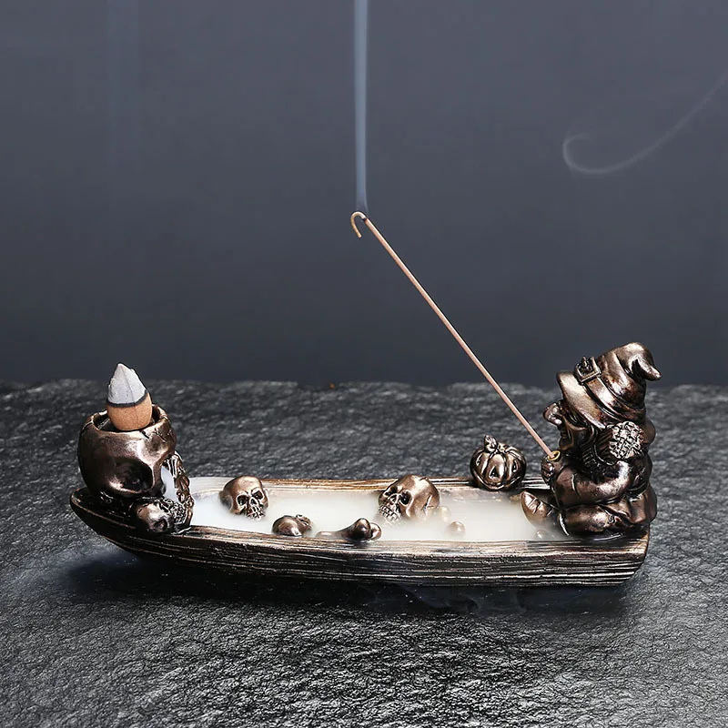 Resin European American Wizard Skull Backflow Incense Burner Stick Incense Holder Waterfall Smoke Censer Desktop Home Decor Gift