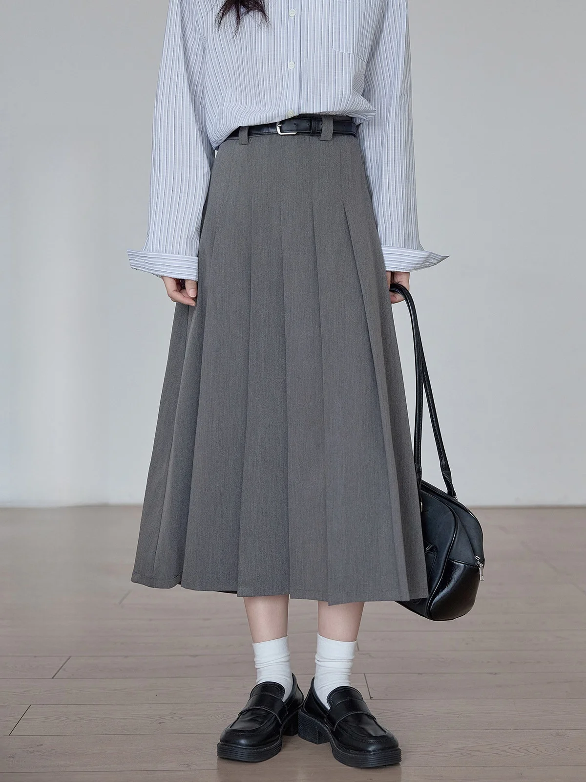 

Юбка А-силуэта с высокой талией и плиссировкой для женщин, коллекция HUIXI Sketch Series, весна 2026, новая, стройнящая, в стиле преппи, для колледжа