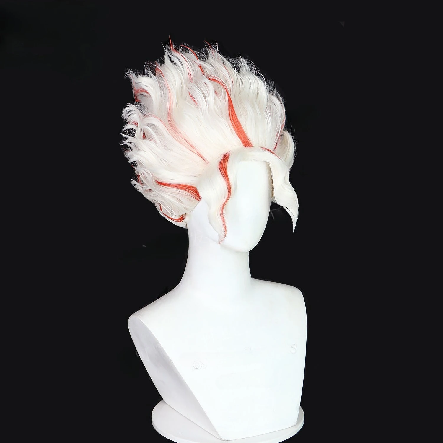 ダダダダ エカルン ボールド パーティー 超自然武装男子アクションフィギュア 赤と白のハイライト入り巻き毛ショートヘア