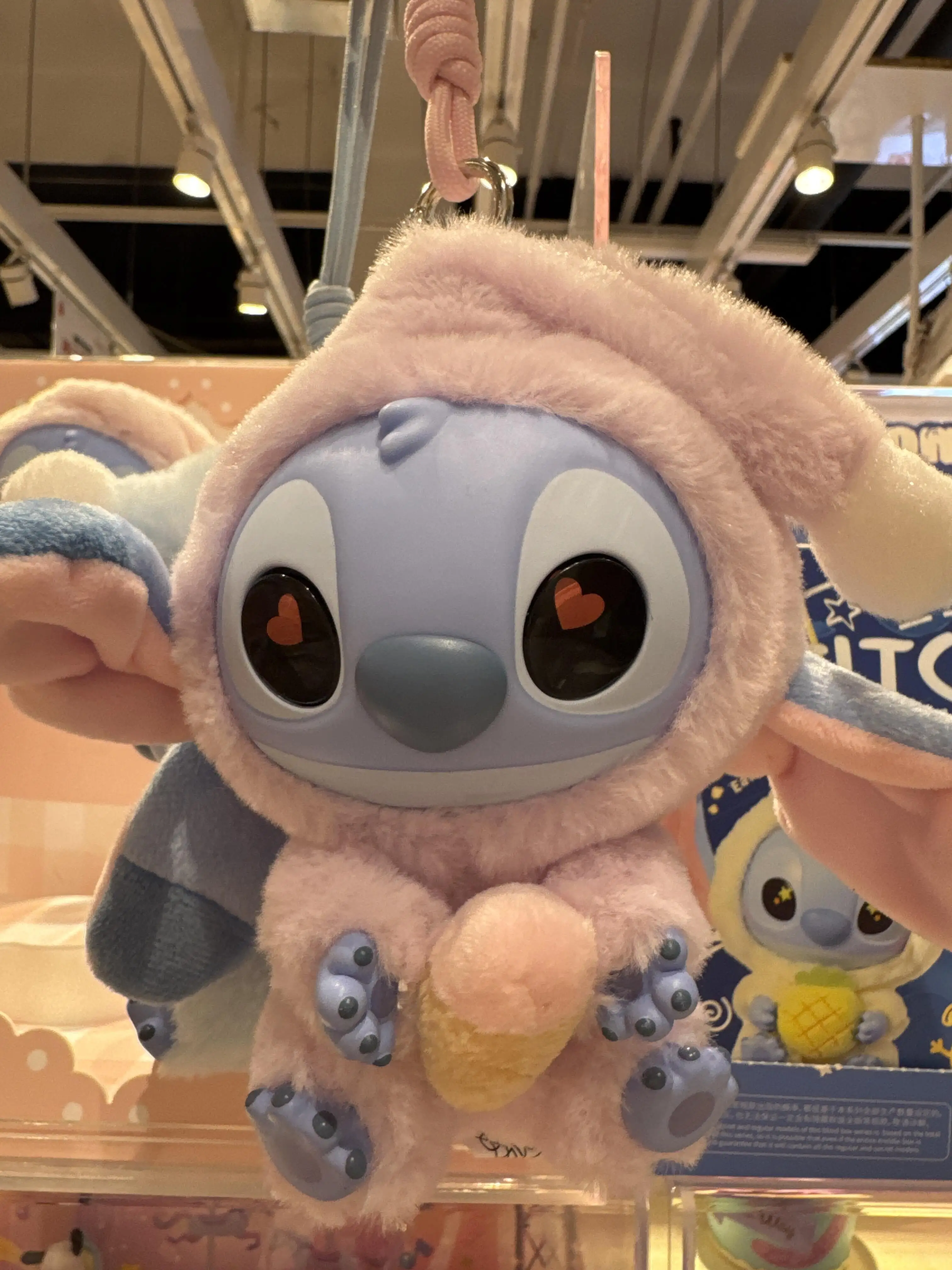 ตุ๊กตาสติทช์กินอาหารขณะนอนหลับ ทำจากวัสดุเนื้อนุ่ม เหมาะสำหรับตกแต่งโต๊ะทำงานและตั้งโชว์สะสม