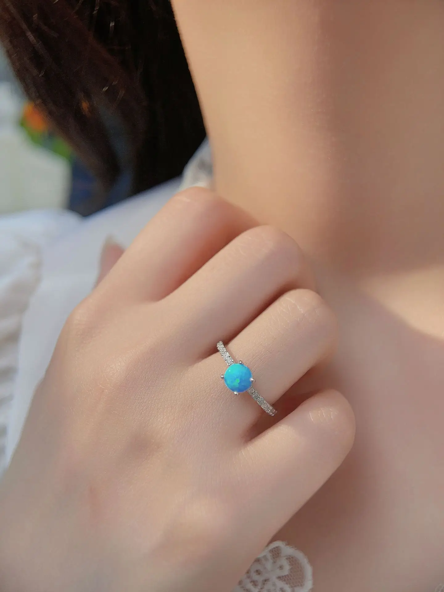 New Hot Selling Pure 925 Silver Round Blue Opal Ring Inlaid with a Row of Zircon with Delicate Sweet Style for Women