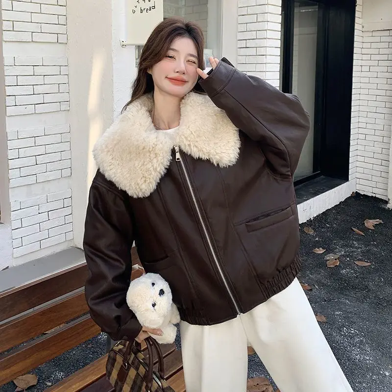 High End Women Lamb Wool PU Leather Jacket Autumn Winter Thicken Warm Fur Jacket Female Soft Furry Overcoat Loose Zipper Coat