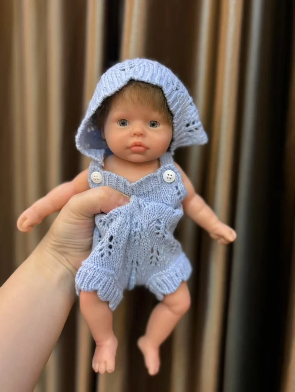 新しい10インチのエリー全身シリコン製ベビーガール新生児人形、素敵な手作りのリアルなリボーンドール、クリスマスプレゼントに