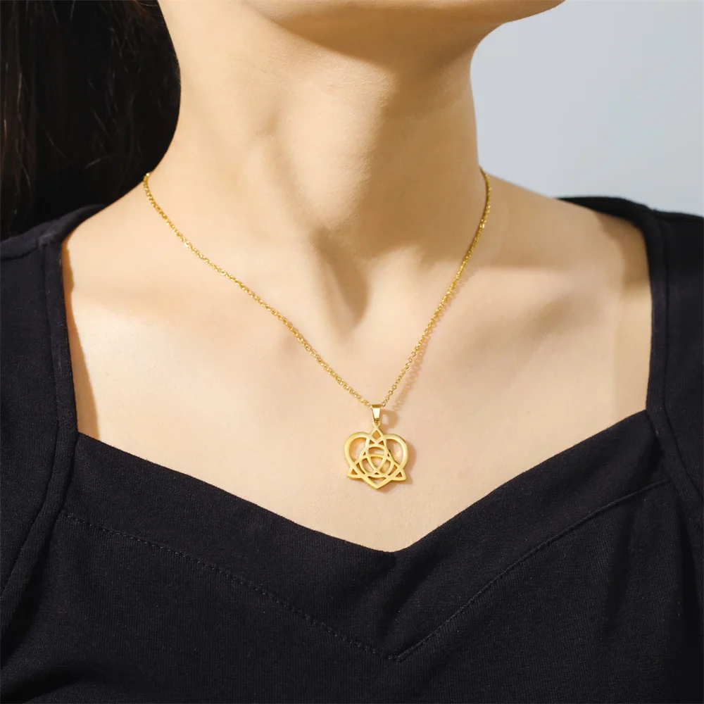 Skyrim Triquetra Trinity Knot Pendant Necklace For Women Men Viking Irish Heart Celtic Knot Necklace Punk Amulet Witch's Jewelry