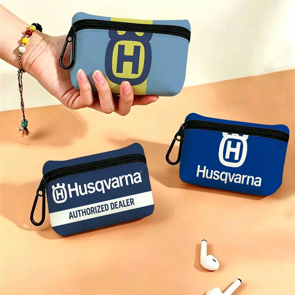 H-Husqvarna Logo Waterproof Oxford Cloth Zipper Wallet Portable Hanging Small Coin Purse For Travel