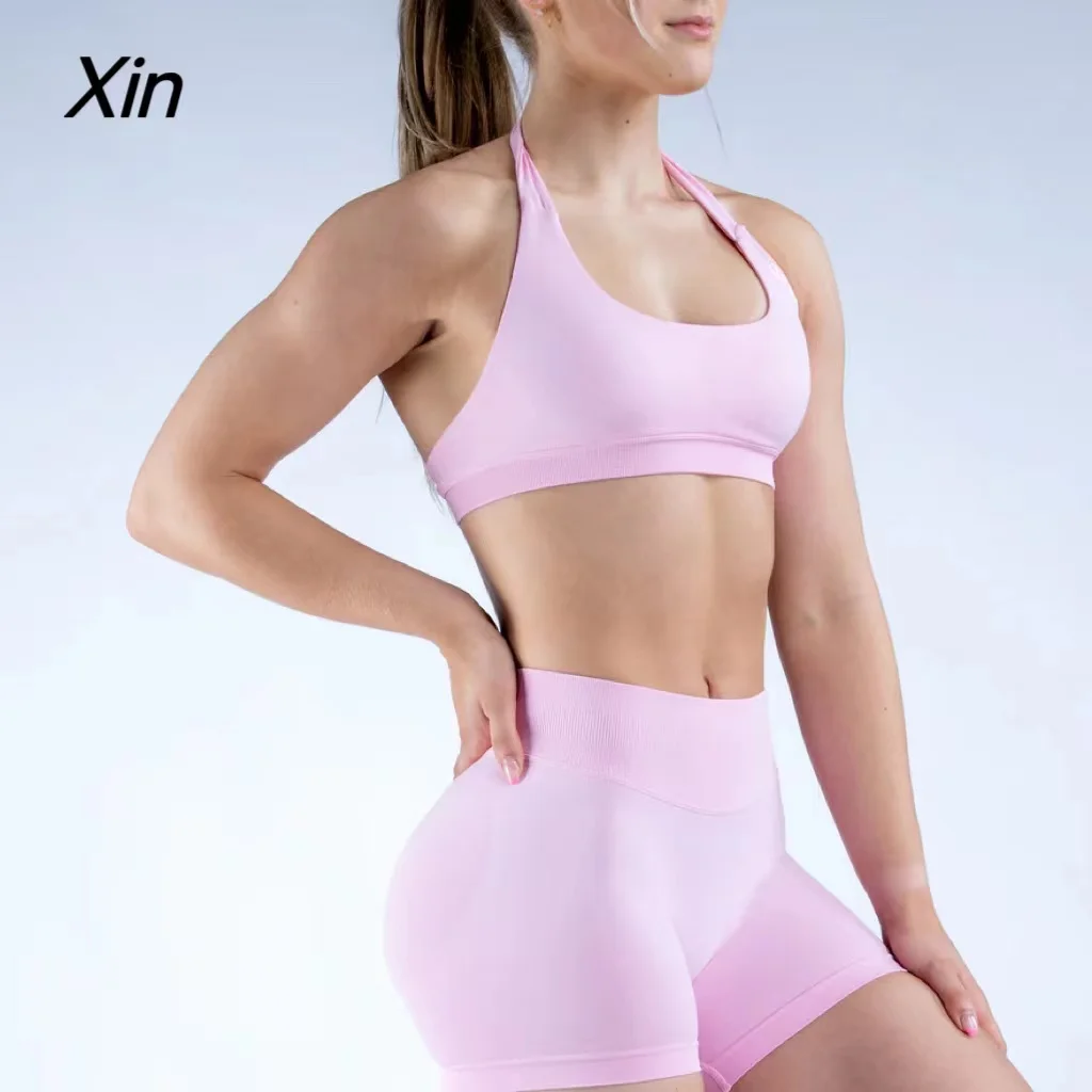 2PCS Seamless Yoga Set Impact Shorts Set Workout Scrunch Shorts Sets Halter Sports Bra Scrunch Shorts Fitness Clothes Gym Suit