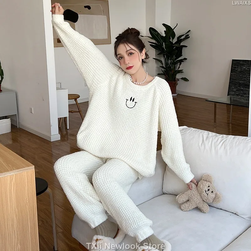 Pajamas Women's Autumn Winter Soft fleece-lined Thickened Knitted Sweet Solid Color Plaid Embroidered Smiling Face Home Clothes