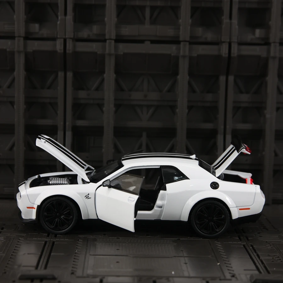 1:22 Dodge Hellcat SRT adorno de modelo de coche de aleación, puertas y capó de motor, el maletero se puede abrir detalles ricos, mano de obra fina