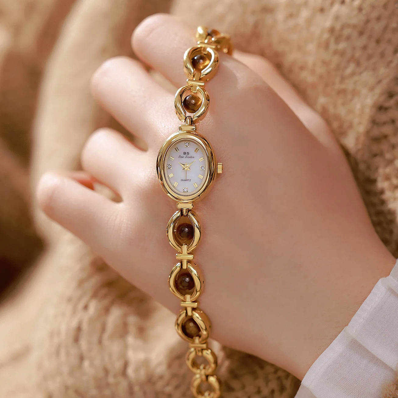 Vintage Medieval Chain Women's Watch Gold Small Dial Fashion Natural Gemstone Quartz Ladies' Watches Suitable for Everyday Party