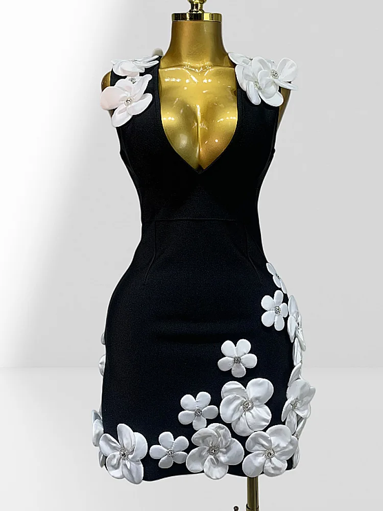 

New Arrival Women's Dress with Three-Dimensional Small Flowers SexyVLow-cut SleevelessASweet and Elegant Party Bandage Dress