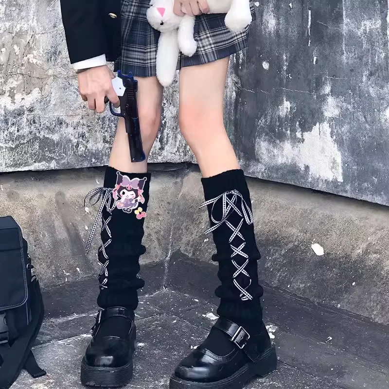 2025 جديد حار بيع لطيف عبر التعادل الجوارب الاتجاه بسيط ومتعدد الاستخدامات الخريف والشتاء غطاء الساق الدافئة الشعور المتقدم