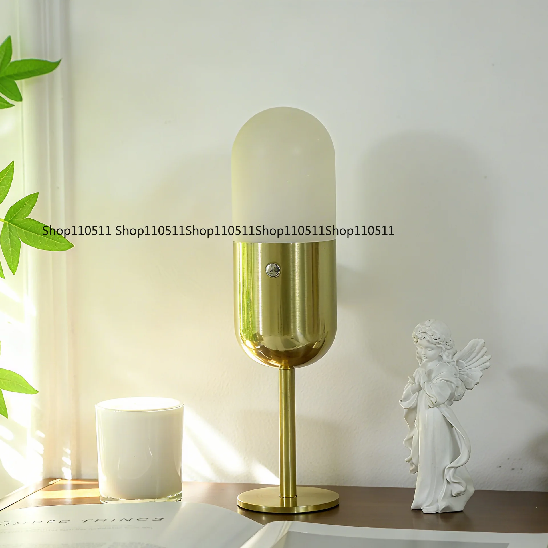 All-copper light luxury post-modern desk lamp simple bedroom bedside bar hotel model room restaurant creative lamp