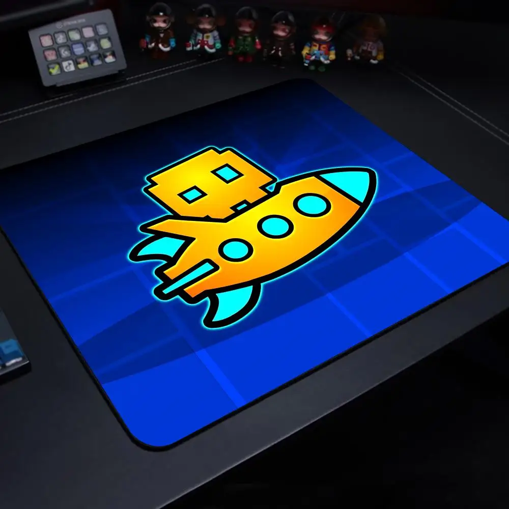 G-Geometry Dashes game Mouse Pad Mousepad Small Office Computer Desk Mat Table Keyboard Big Mouse Pad Laptop Cushion