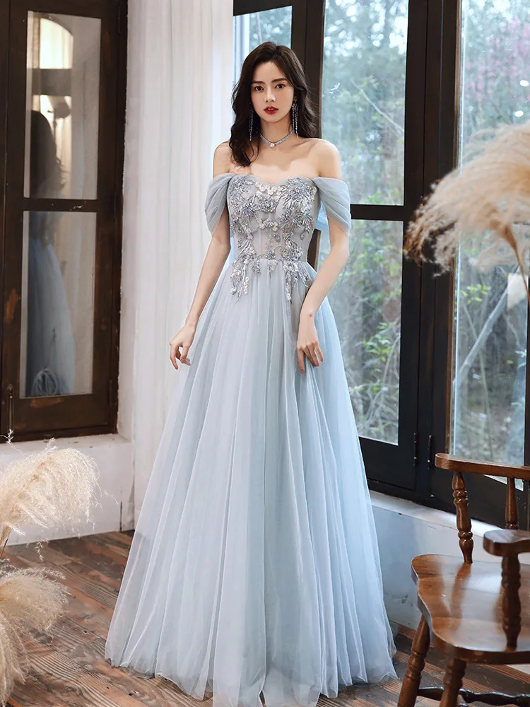 Vestido de noche elegante con hombros descubiertos, apliques tridimensionales de tul clásico, línea A, largo hasta el suelo, color azul claro, vestido para quinceañeras