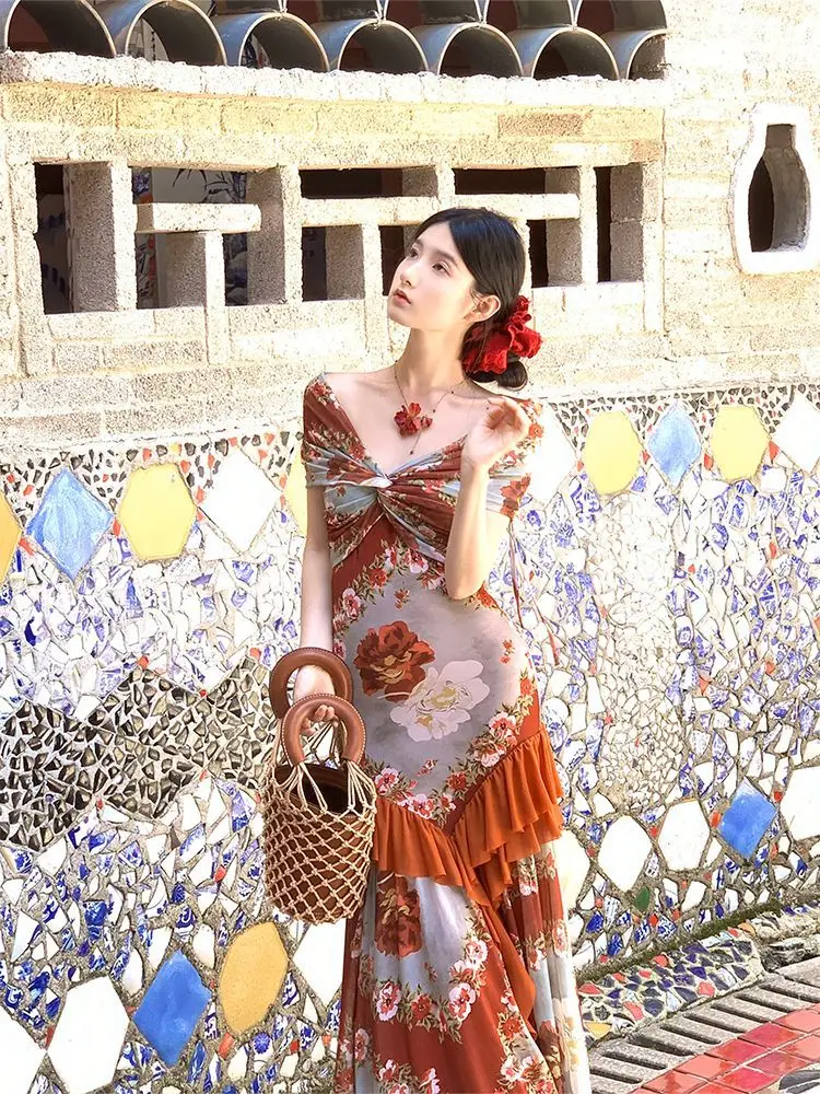 

Niche rose print patchwork elastic slim fit and high-end temperament camisole dress