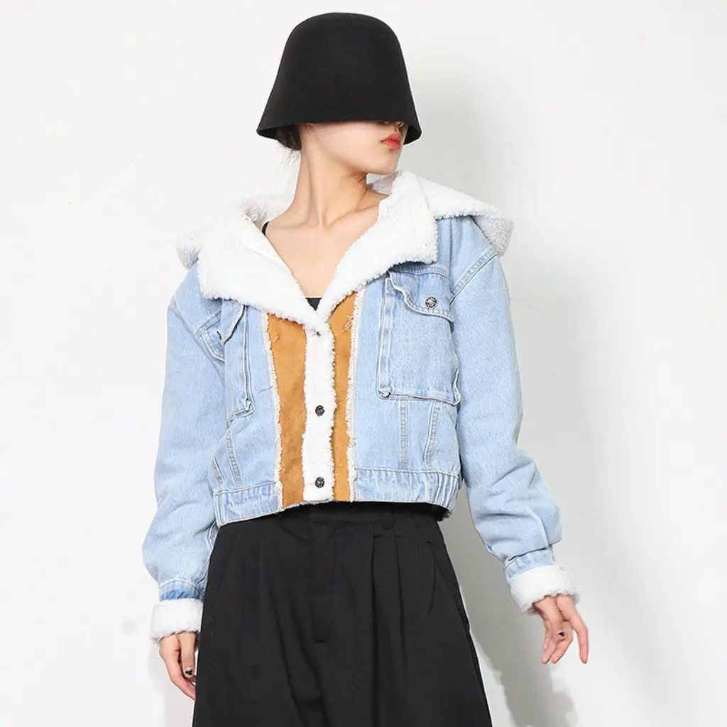 

Women's Korean Style Splicing Denim Jacket Hooded Contrasting Lapel Short Top Autumn New Fashion