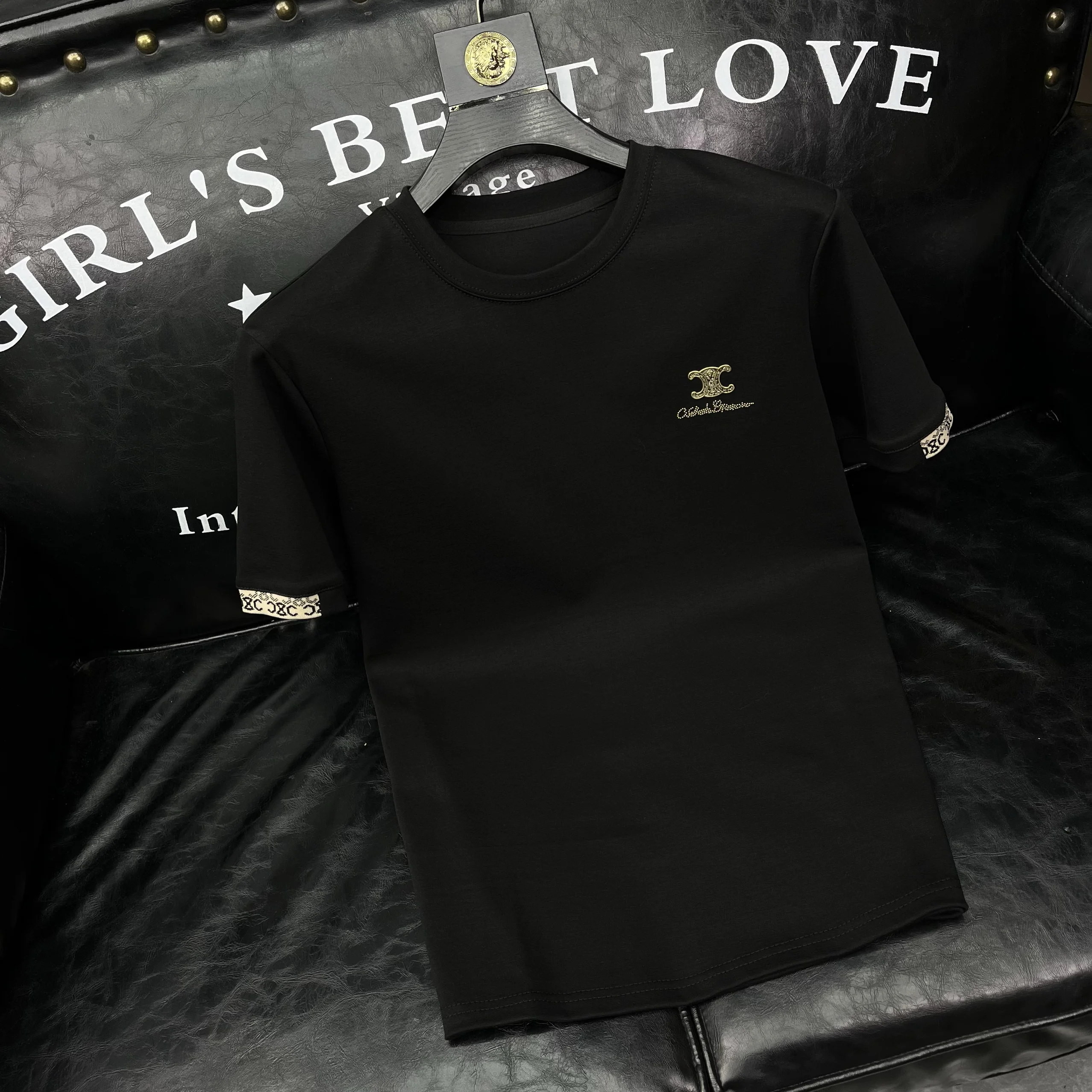 

Men's Slim Fit Thiened ort Sve T-irt round Ne Casual Breathable Faionable Modern Sle Autumn Winter New Arrival