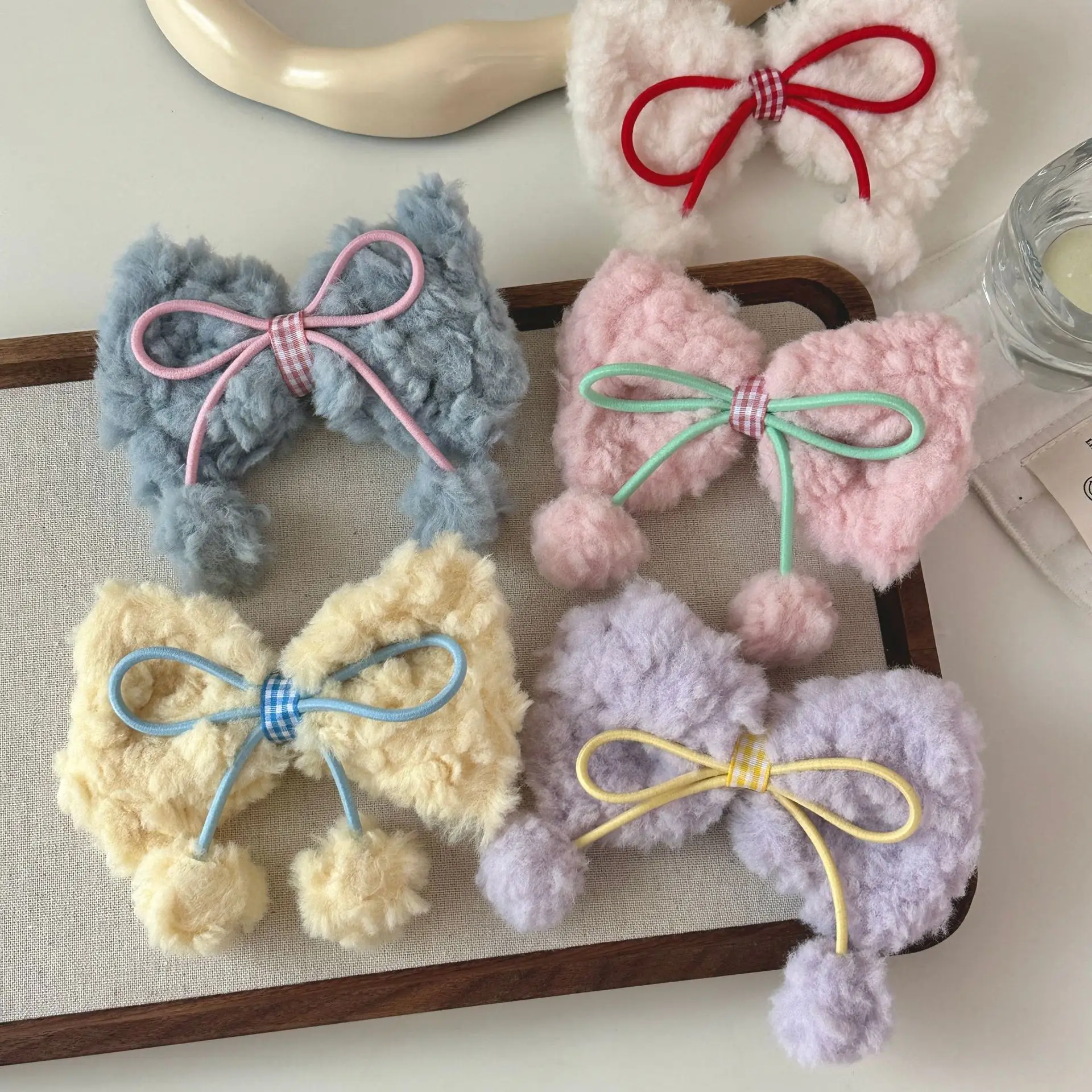 

Кремовая заколка для волос, стрижка, бант, помпон, зажим в виде утконоса, плюшевая нечеткая заколка для волос для женщин, кавайный аксессуар для волос