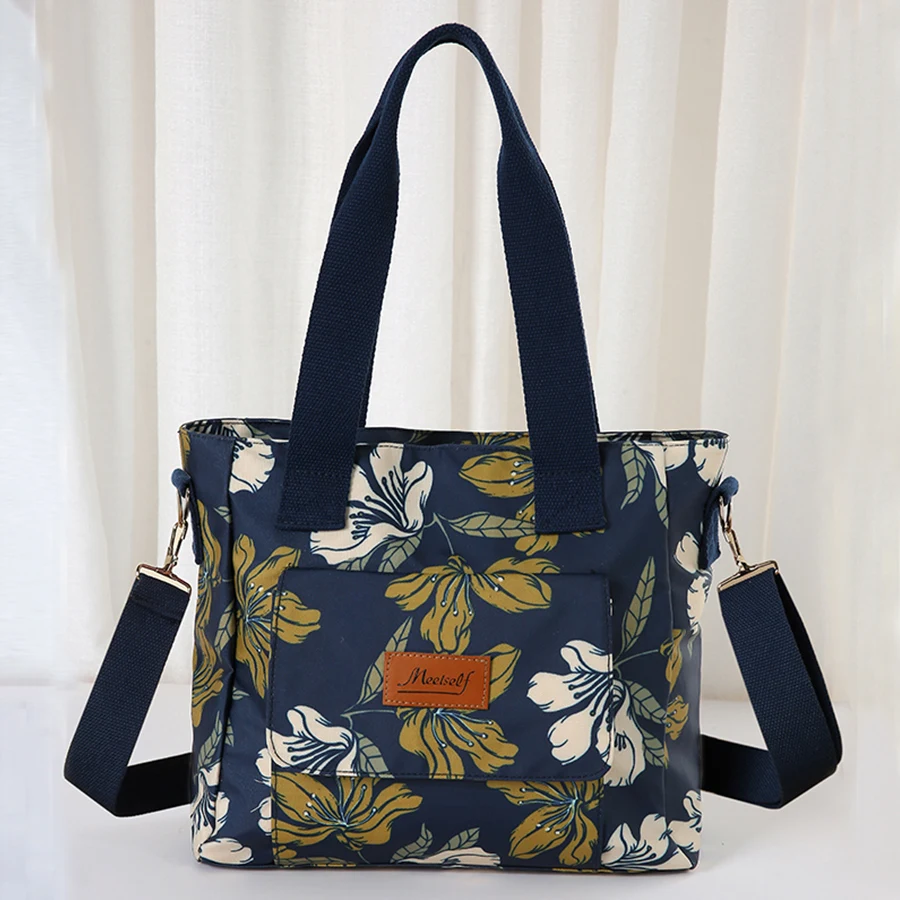 

Large capacity handbag - same style for men and women. New tote bag. Flowery and light and fresh design.