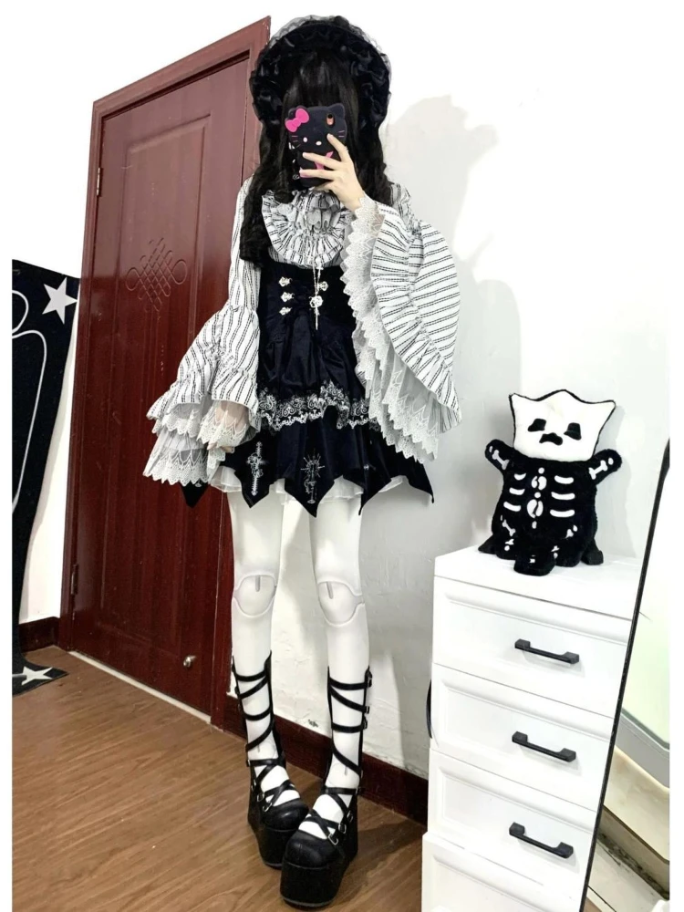 

Autumn Gothic Dark Subculture Women's Two Pieces Set Bow Striped Tops + Waist-cinching Slimming Dress Chic French Design Outfits