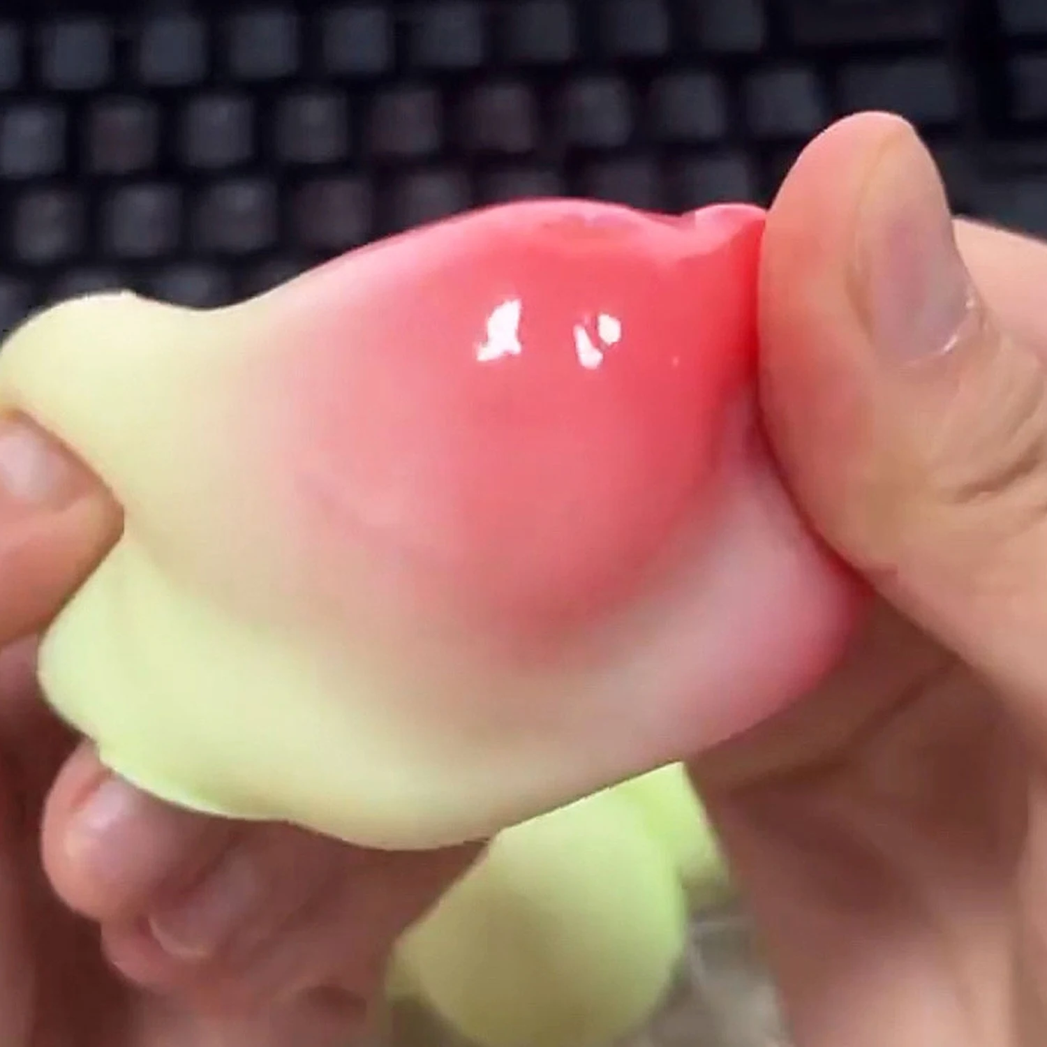 Jouet créatif et amusant pour soulager le stress, presser des boules de baies pour libérer la confiture, rebond lent, déformation libre