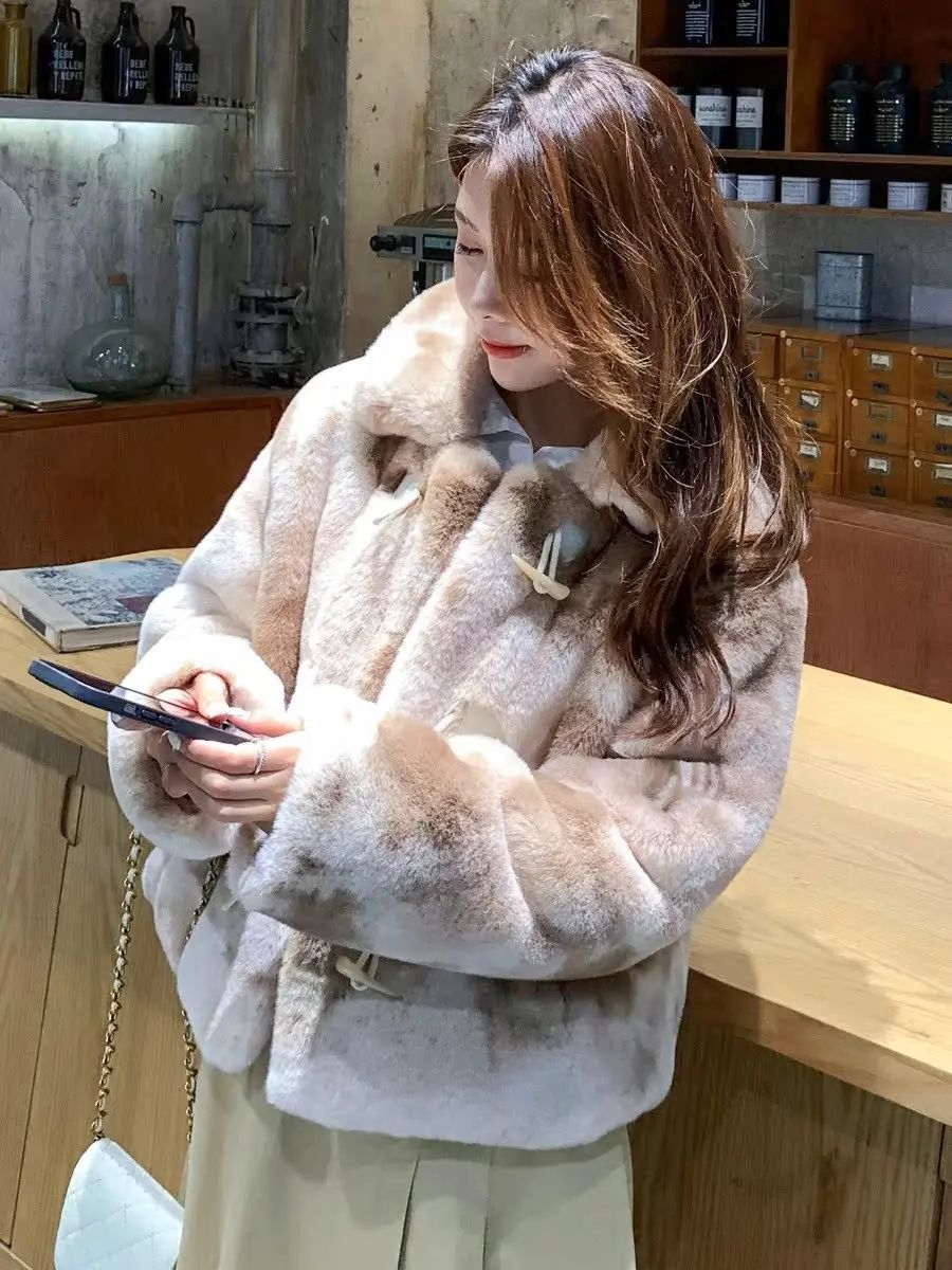 

Верхние пальто из искусственного меха, женские стеганые пальто типа «кокон», снег, для пожилых людей, в уличном стиле, крутая планка в рубчик с разрезом по бокам, блестящая модная меховая отделка