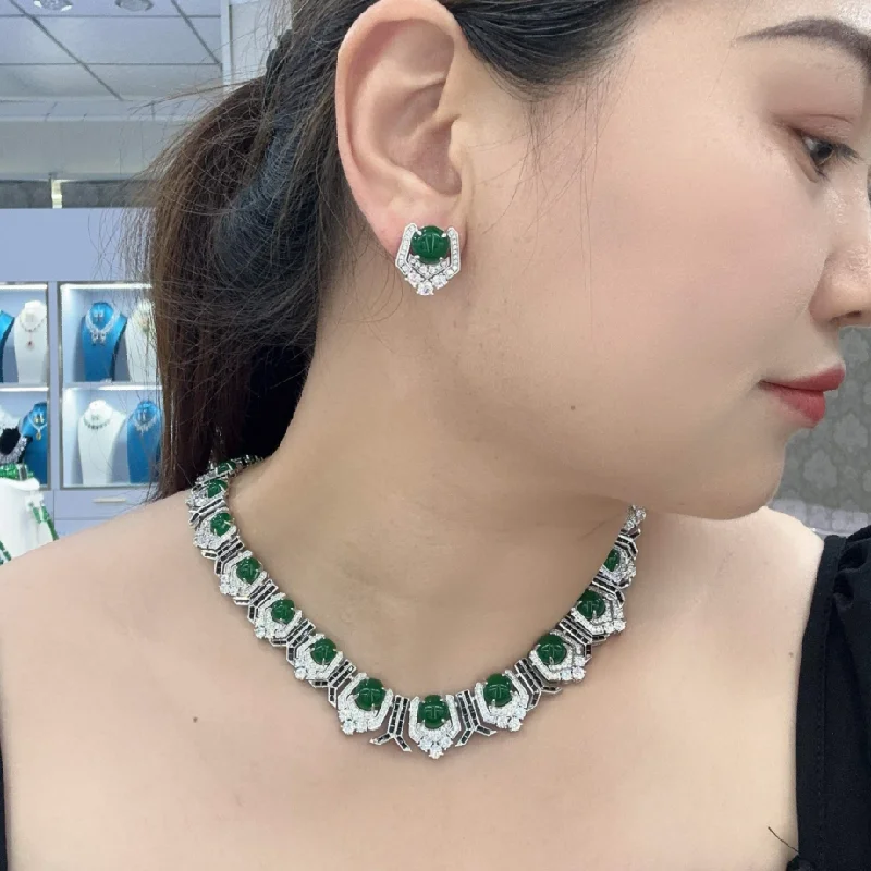 

Дизайнерский стиль, серьги-гвоздики, ожерелье, женские женские инкрустации, цветной кубический циркон, синтетические изумрудные бусины, наборы ювелирных изделий для ужина