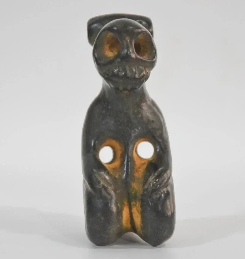 Hongshan Culture Archaize Black Iron Meteorite Skeleton People Statue