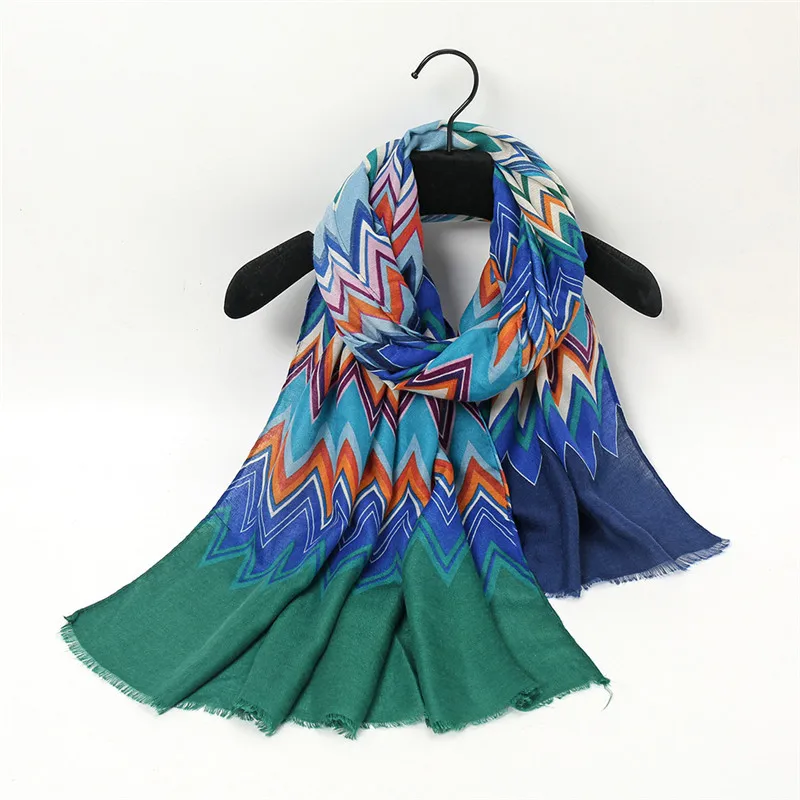 2022 Design Brand Women Scarf Fashion Wave Striped Fringe Viscose Autumn Winter Warm Shawls Hijabs Lady Pashmina Foulard Bandana