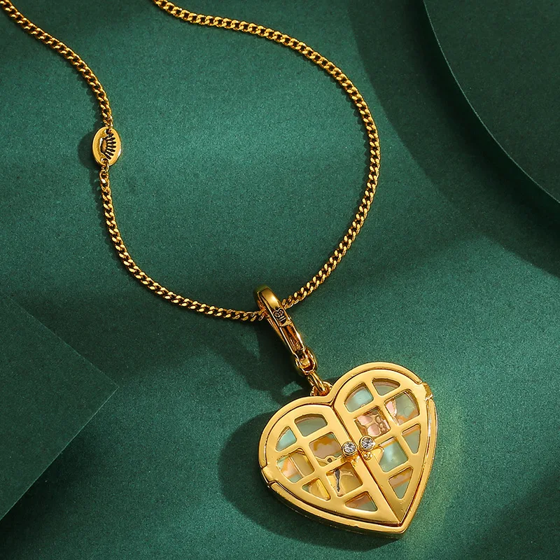 1Pc Trend Luxury Openable Butterfly Heart Pendant Necklace for Women Sweet Elegant Party Jewelry Keychain Pendant Halloween Gift