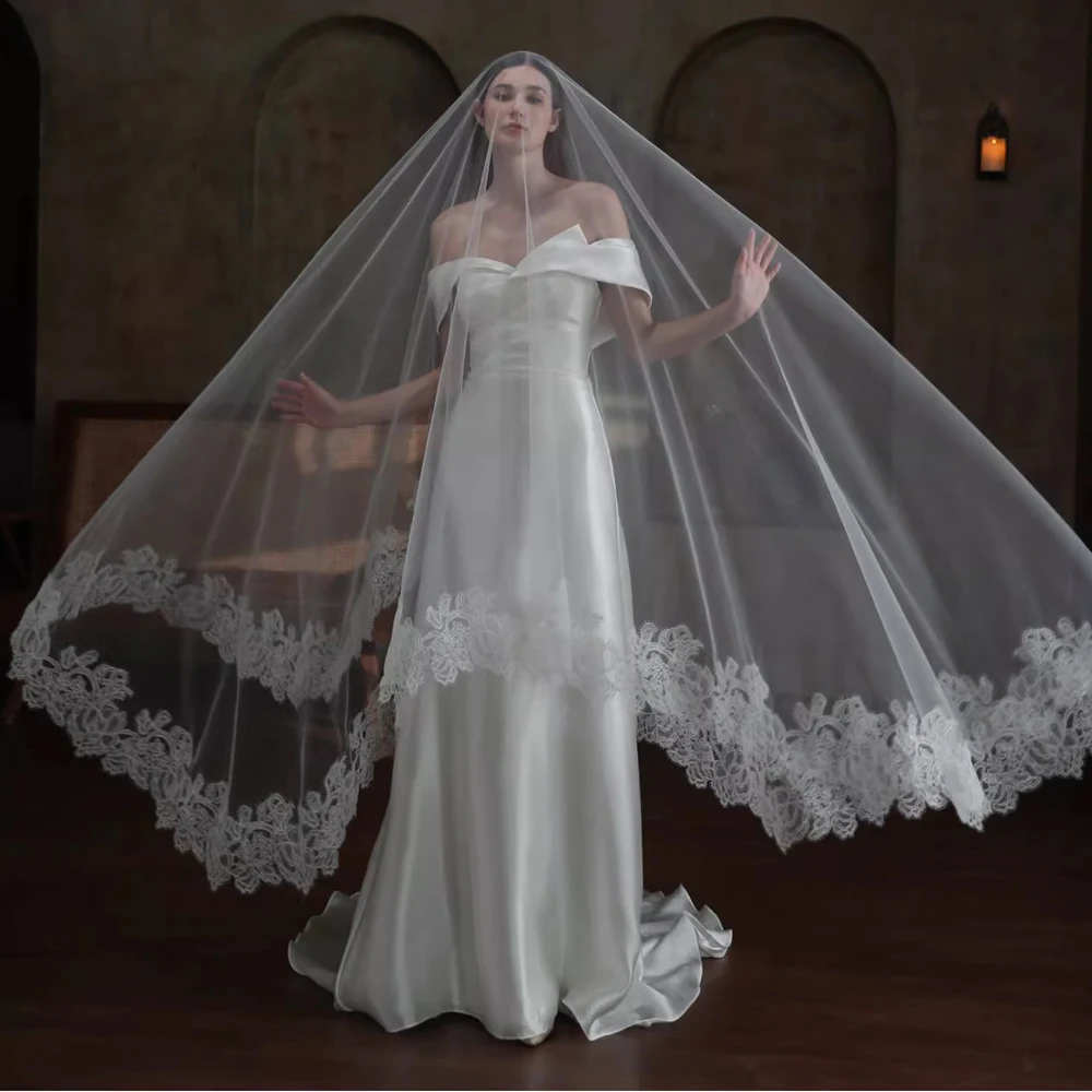 カスタマイズされたレースのウェディングベールエレガントなブライダルベール1トン