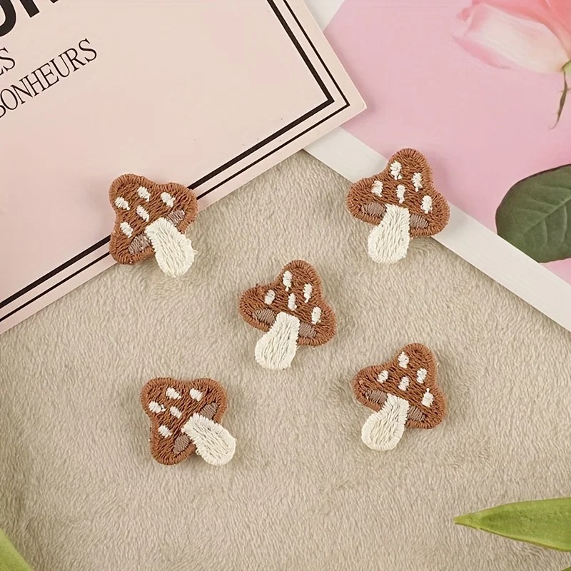 Gestickte Pilz-Applikationen, Bunte Stoff-Aufnäher für Kleidungsreparatur, Haaraccessoires, Handyhüllen-Dekoration