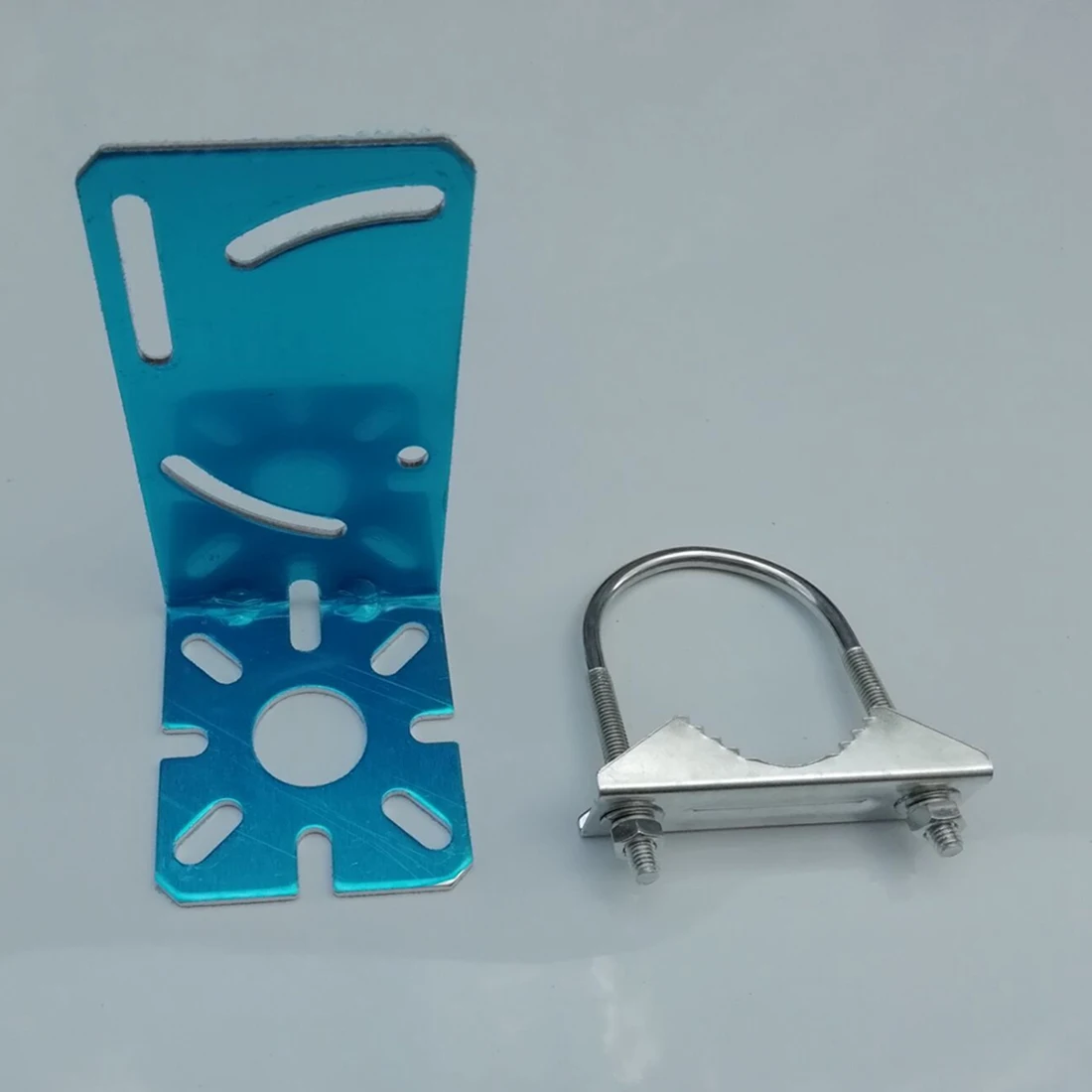 في الهواء الطلق L-الهوائي بين قوسين ، U-نوع هوب التثبيت ، عقد تركيب القطب ، جبل