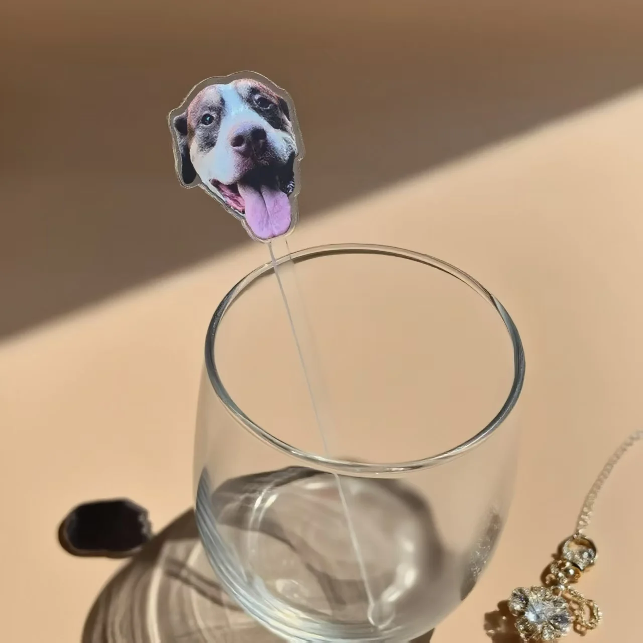 محرك مشروبات الحيوانات الأليفة المخصص، محرك الكوكتيل، هدايا الزفاف، ديكورات الطاولة، أدوات الشرب الأكريليك للحفلات، عصا التحريك التذكارية