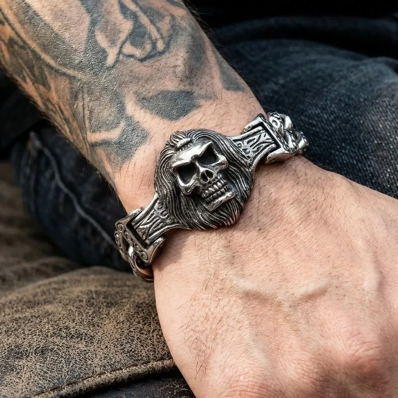 men-stainless-steel-skull-bracelet-retro-punk-rock-cool-statement-wrist-jewelry-ideal-gift-for-friends