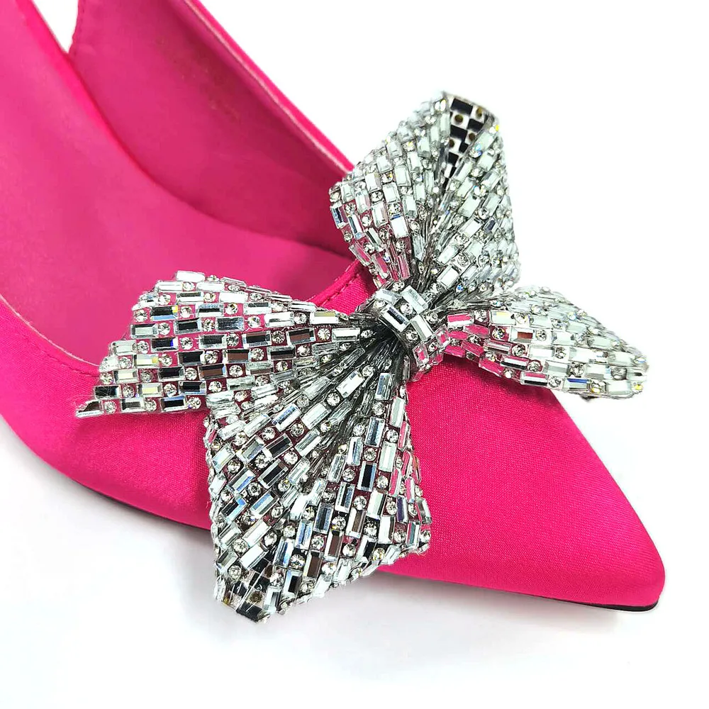 Décolleté eleganti con strass con fiocco fucsia dal design italiano con punta a punta Venus Chan per donna 2024 Set coordinato per scarpe e borse da