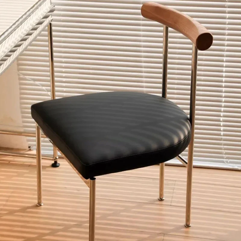 Eaiting Metal Legs Chairs Modern Elegant Simple Design Nordic Dining Chairs Ergonomic Fancy Chaises Salle Manger Home Furniture