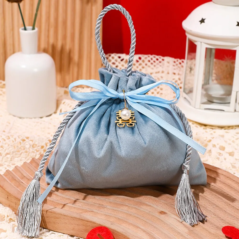 Jewelry Organizer Chinese Drawstring Candy Bag Velvet Tassel Flannel Gift Bag Traditional Wine Red Wedding Gift Bag Wedding