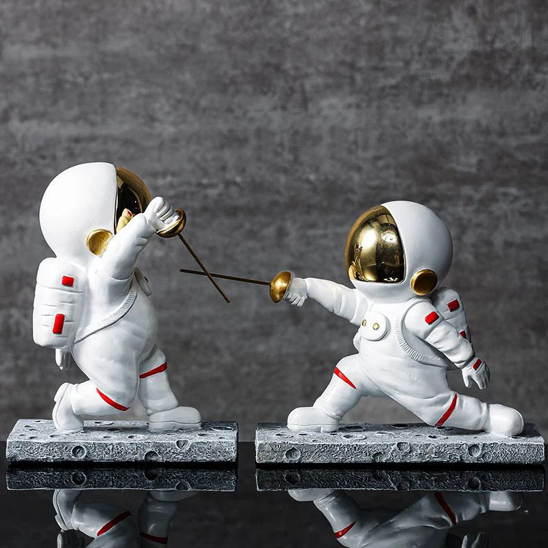 Harz Astronaut Figur Statue Astronaut Fechten Figur Skulptur Desktop Tabletop Decor Spaceman Fechten Souvenir Geschenk