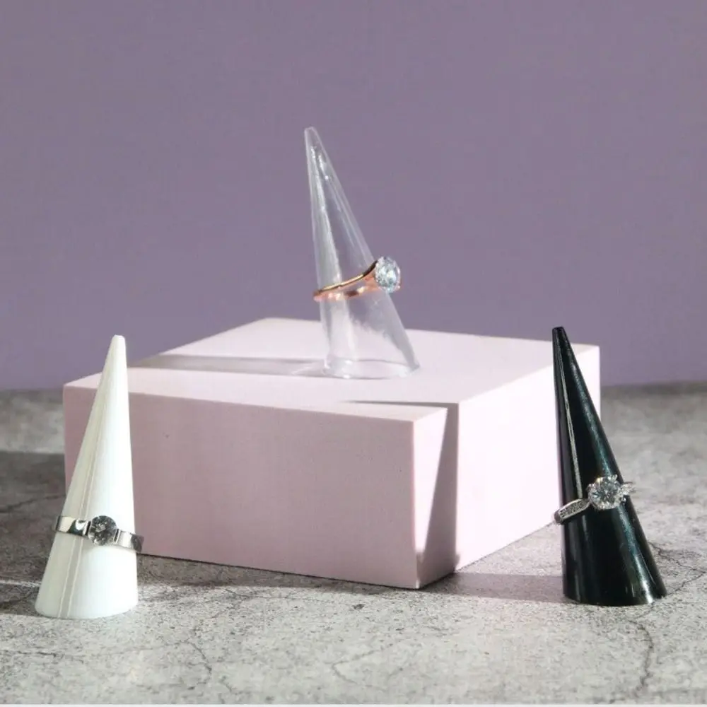 New Clear Conical Ring Holder Plastic Portable Hollow Ring Display Rack Jewelry Storage Acrylic Ring Display Stand