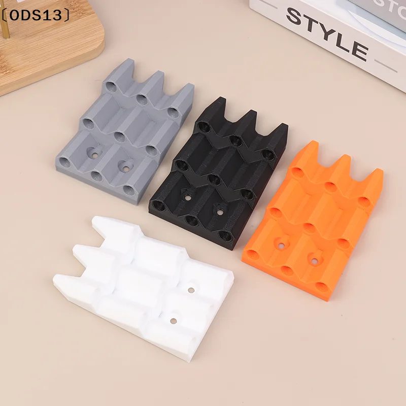 

〔ODS13〕1 шт. Настенный держатель для дротиков, вмещает 9 дротиков, прочный органайзер из полипропилена для дома, игровой комнаты, подарок для игроков