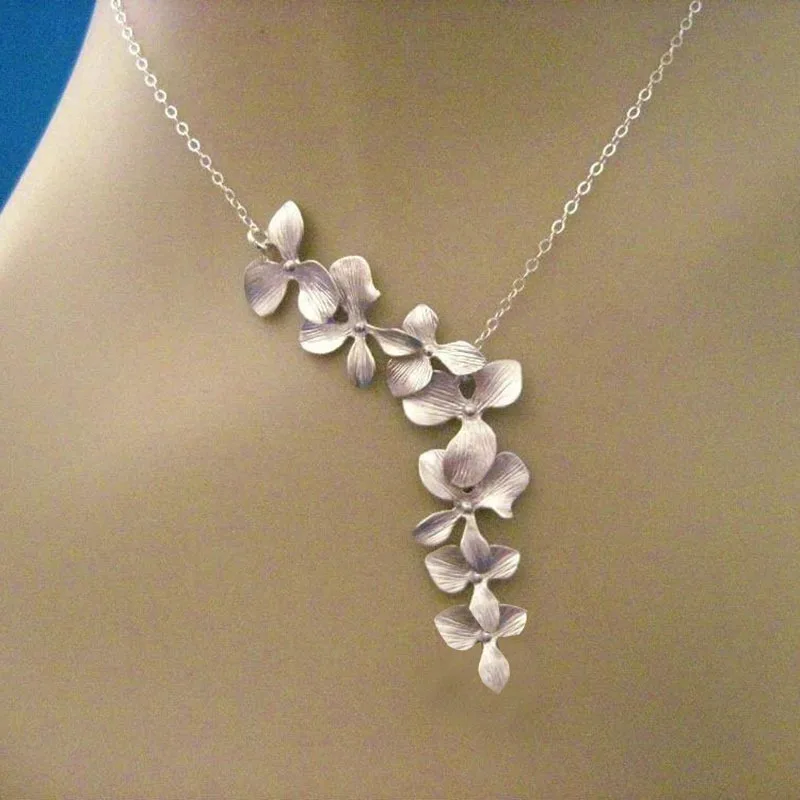 Exquisite Petal Pendant Necklace Perfect for Women's Daily Wear Gift Giving and Any Occasion with Elegant Design Diverse Styles