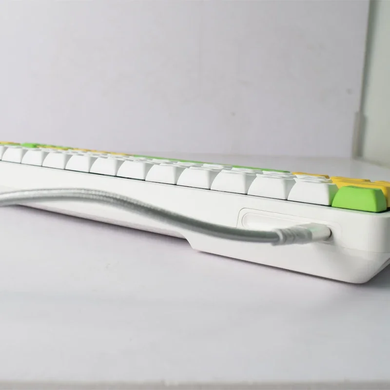 DIY Moded AF670 BT5.0 2.4Ghz Wireless Keyboard RGB Gaming Mechanical Keyboard With Knob Volume