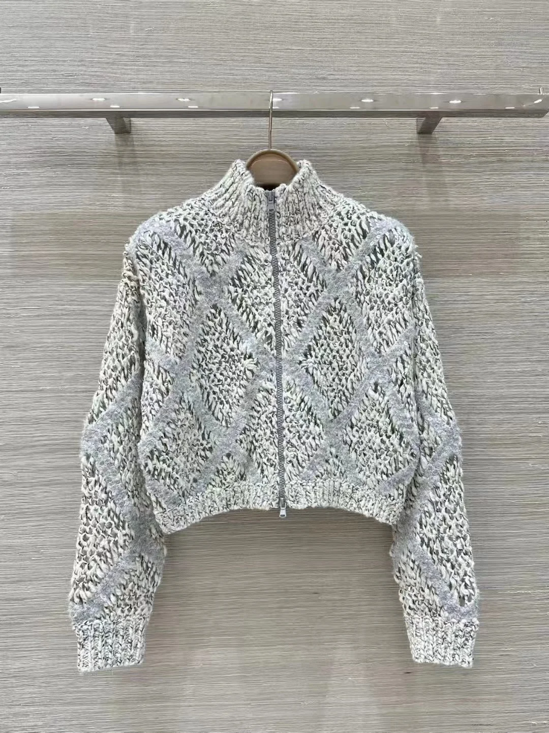 High end customized women's hollow hook flower short zipper cardigan