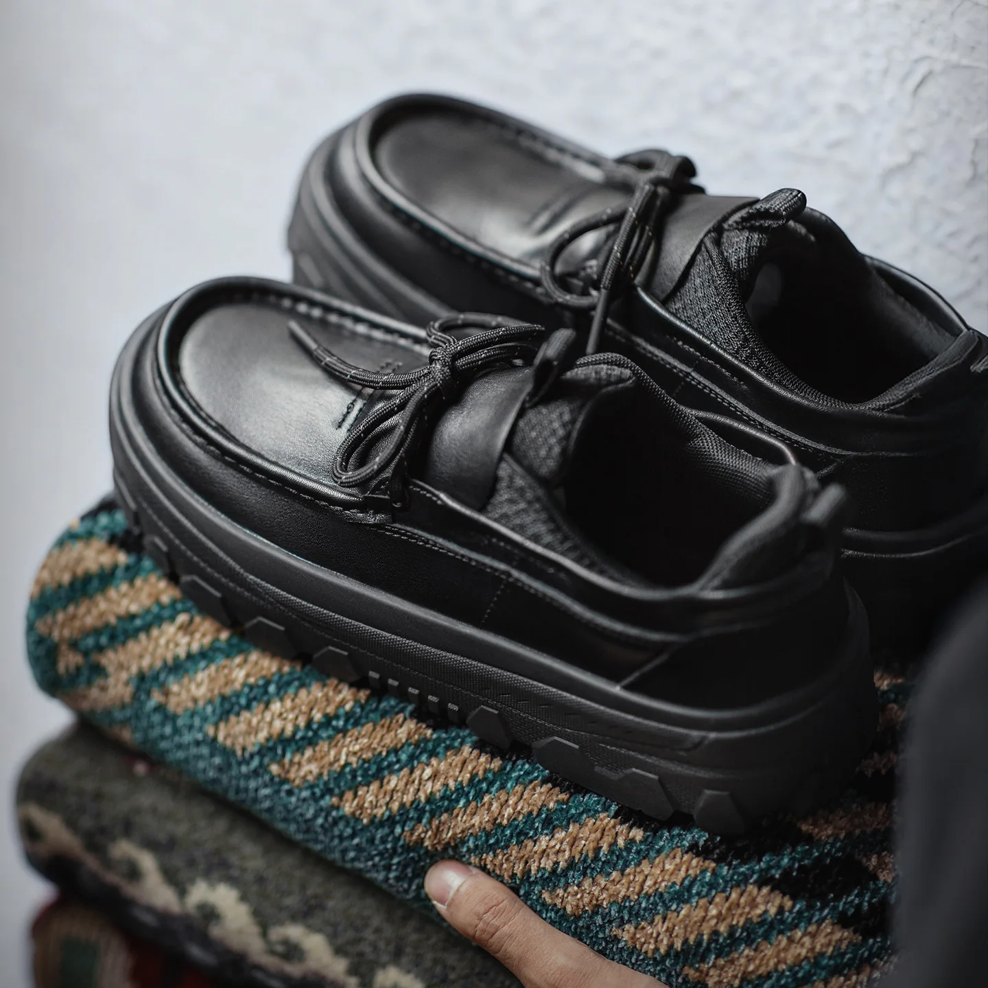 

Maden Men's Retro Black Height-increasing Derby Shoes Lace-Up Loafers Round Toe British Style Office Low-top Boots for Business