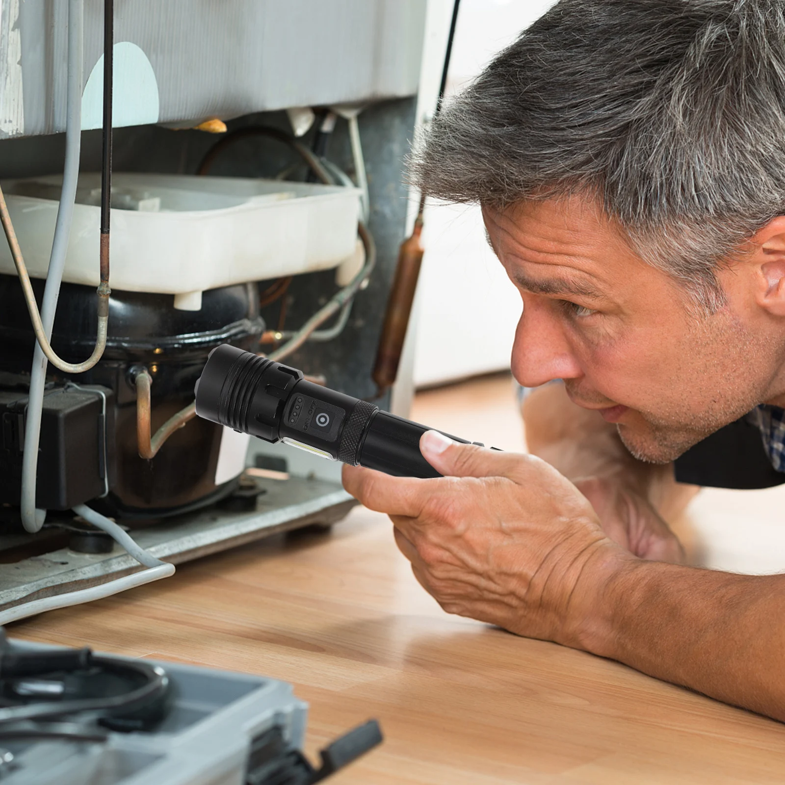 مصباح يدوي خارجي مقاوم للماء قابل لإعادة الشحن، تكبير تلسكوبي محمول عالي السطوع ومتين من سبائك الألومنيوم المدمجة