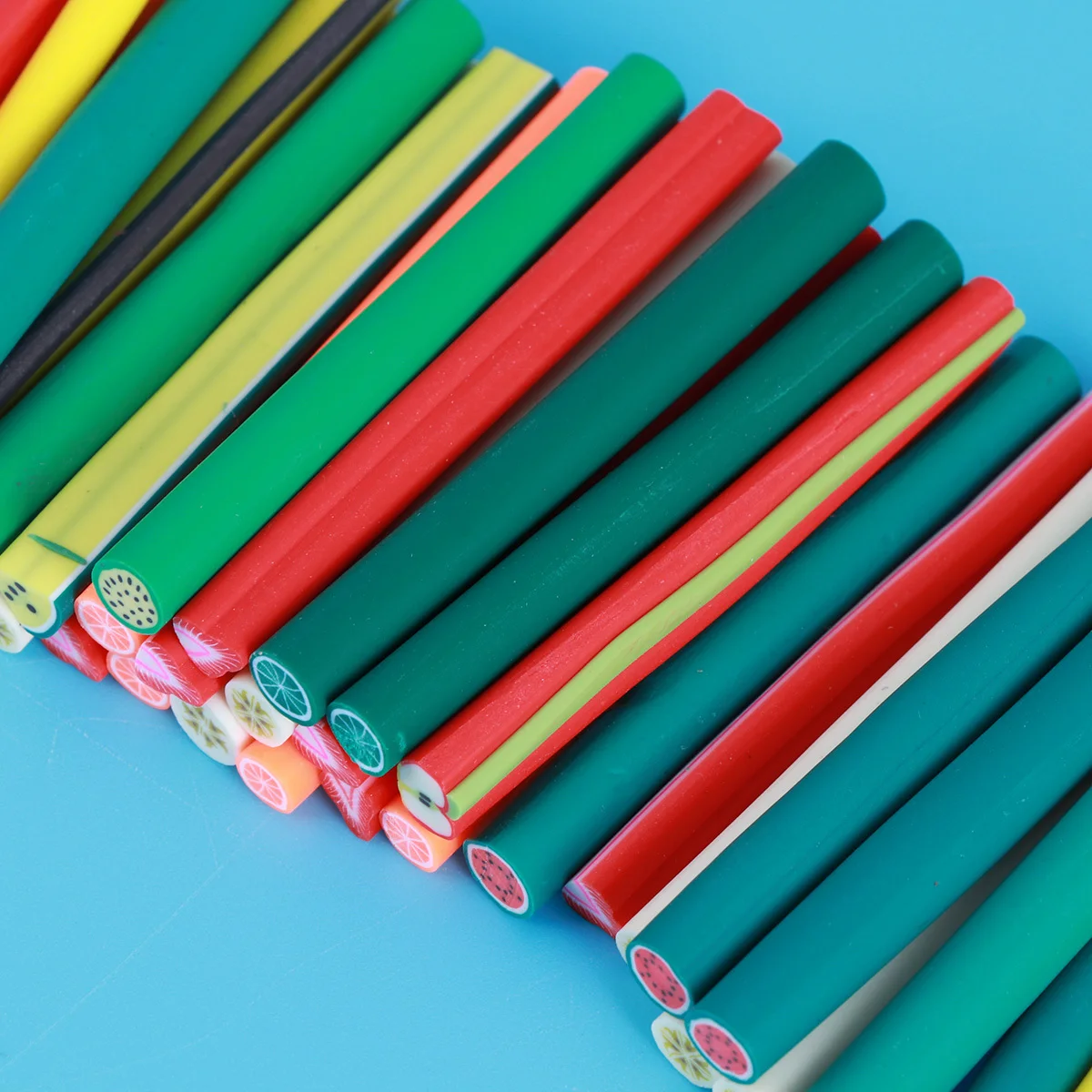 Bâtons en argile douce, 50 pièces, Design de fruits 3D, bâtons de décoration pour Nail Art, manucure, sac de téléphone, décoration d'ordinateur portable, coloré brillant